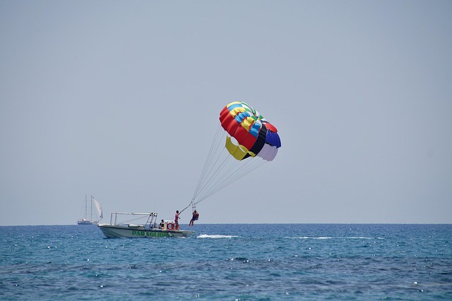 Parasailing in South Carolina is largely unregulated